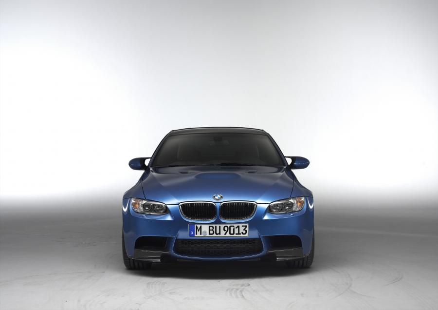  BMW M3 With Performance Package 2010 года  (фото 7 из 8)
